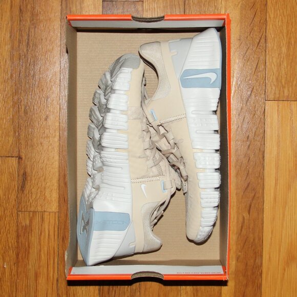Nike Free Metcon 5 Training Shoes Womens 9.5 Sanddrift Phantom - Picture 7 of 7